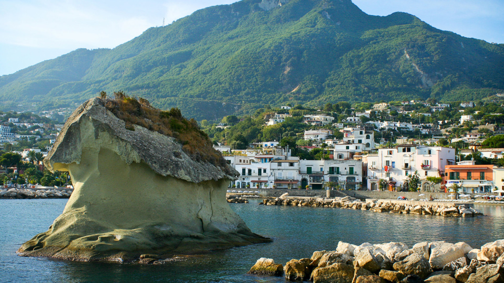 Lacco Ameno. mit Il Fungo Ischia