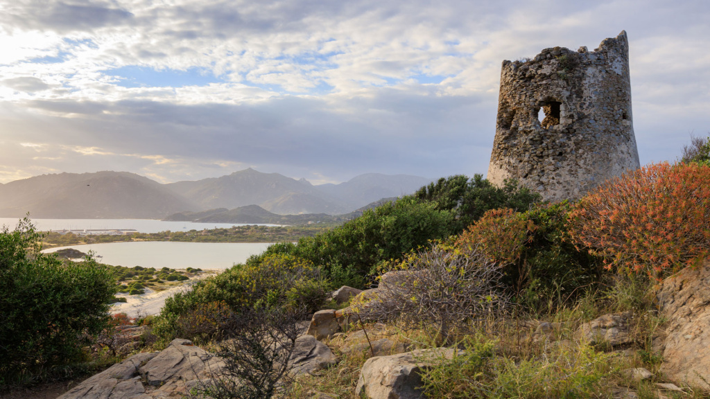 Turm am Strand Porto Giunco