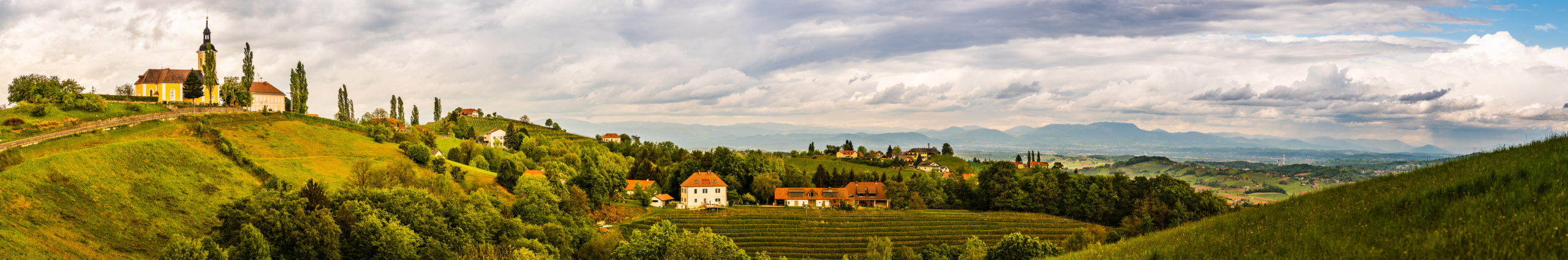 Steiermark_kitzeck_shutterstock_1720536478