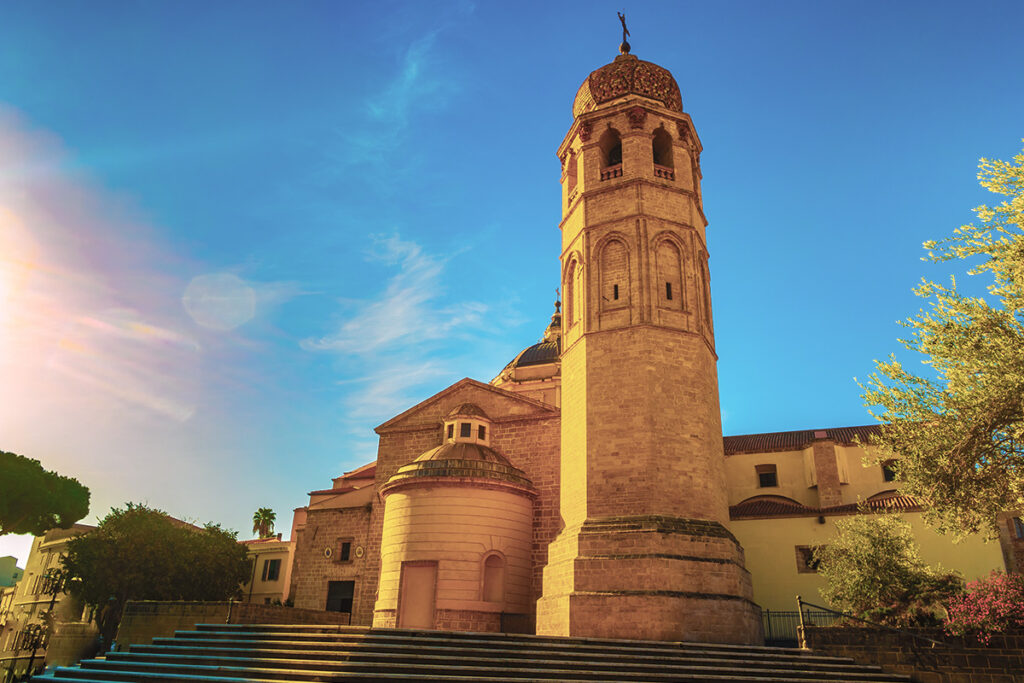 Cattedrale di Santa Maria Assunta Oristano Sardinien - Christophorus Reisen