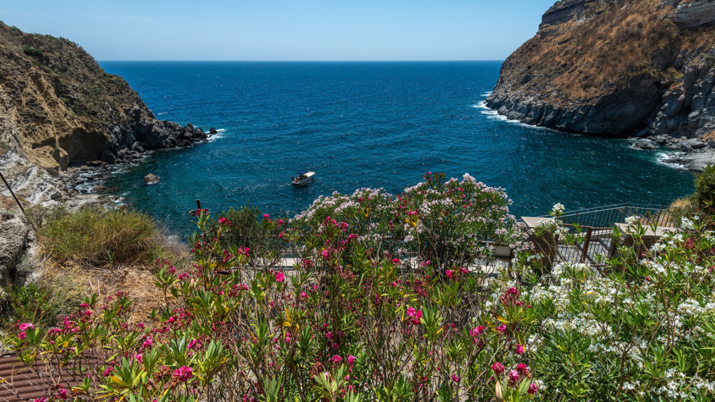 Baia de Sorgeto - Ischia Strand