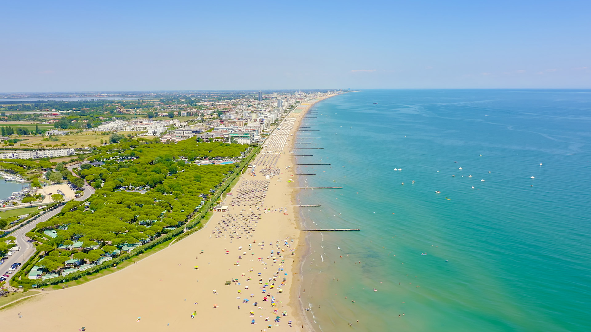 Jesolo Strand - kilometerlanger Sandstrand in Italien