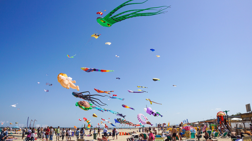 Cesenatico Veranstaltungen: Artevento Aquiloni Cervia im April/Mai